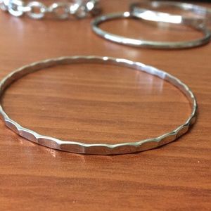 Bangle bracelet